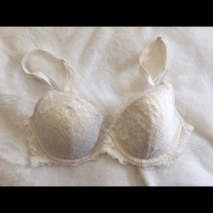 Victoria’s Secret White Lace Push-Up Bra